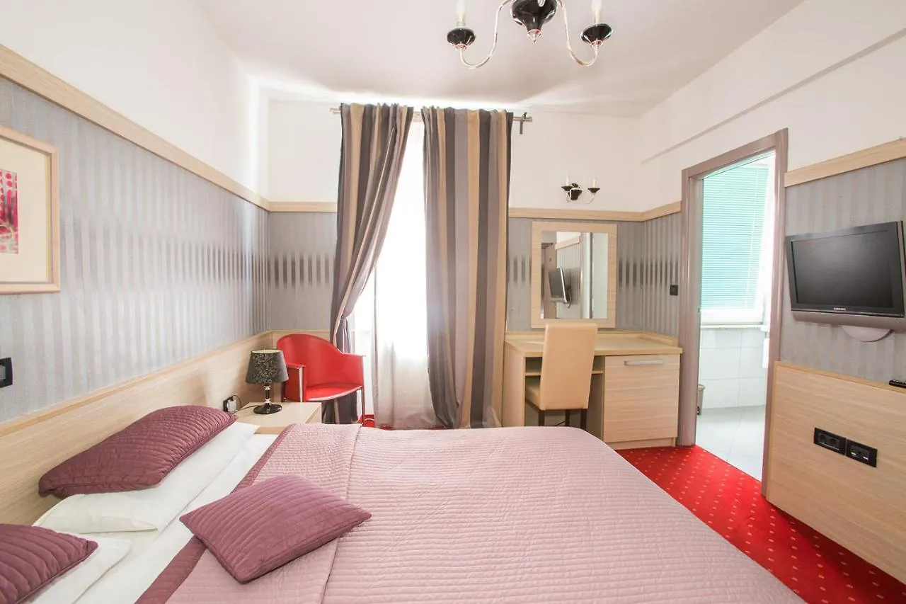 Hotel Galija  Pula